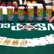 Главное Событие WSOP 2018 стало вторым по величине за всю историю серии